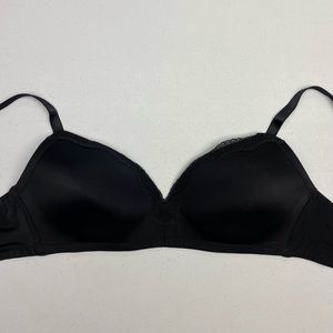 NWOT R-Line BLK Wireless, 36C. *P1048